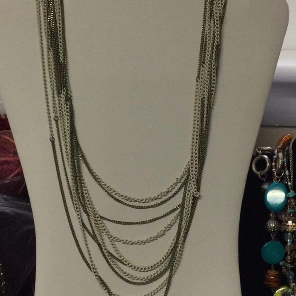 Elegant Silver Layered Necklace